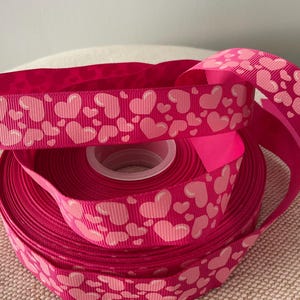 7/8&quot; Mini Pink Hearts on Deep Raspberry Pink Grosgrain Ribbon