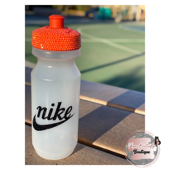 custom nike water bottle