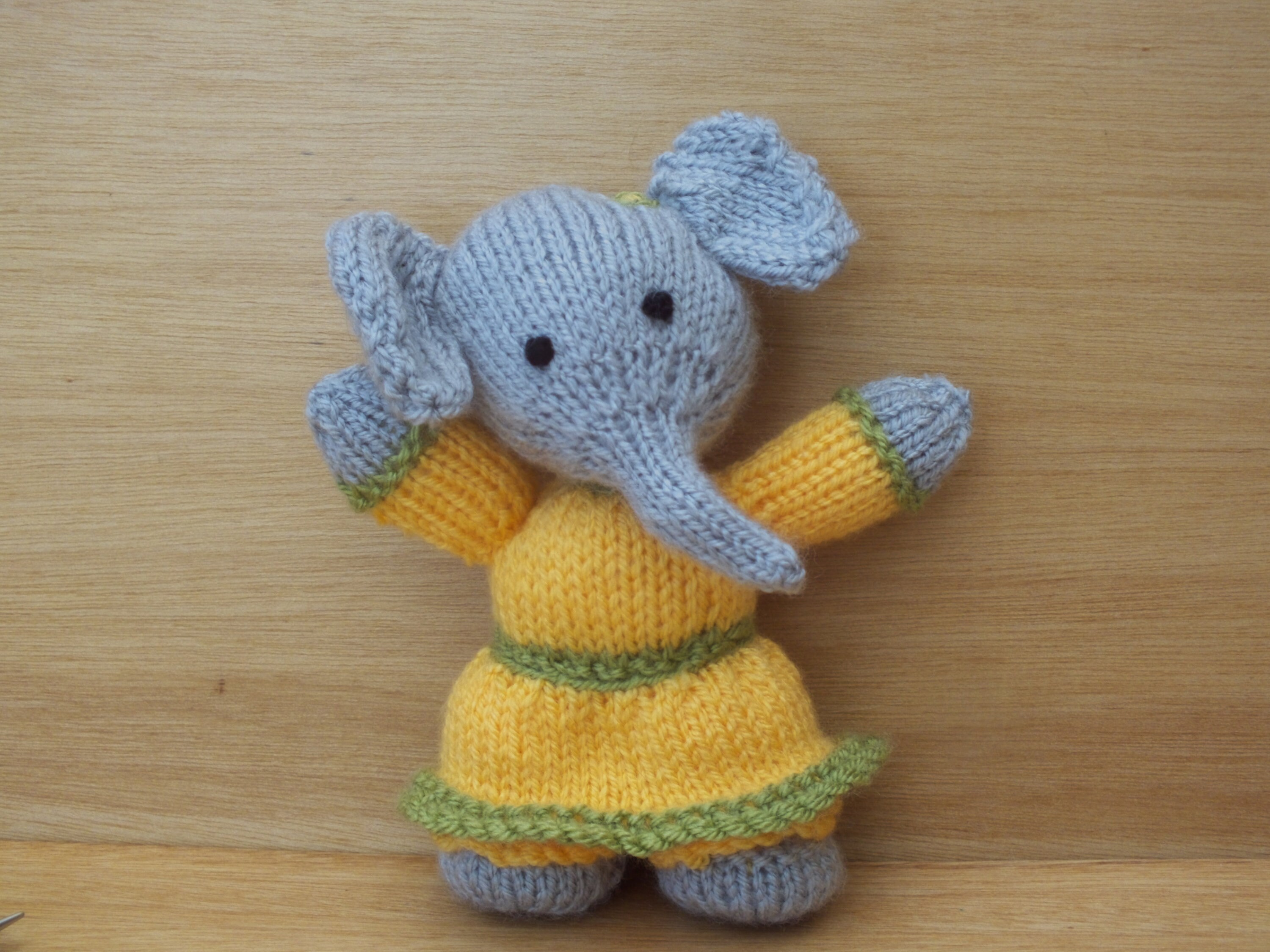 small knitted animals