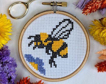 Beginner Cross Stitch Kit, Mini Bee 3" Craft Gift Set