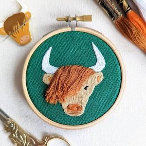 Highland Cow Mini Embroidery Kit For Beginner Embroidery Kit for Gift for Friend Mini Decor DIY Decoration Scottish Gift Scotland Decoration