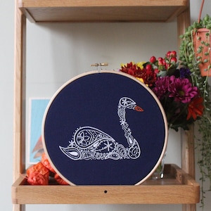 Beginner Swan Embroidery Kit for Beginner Craft Kit Gift for Friend Beginner Embroidery Kit Gift DIY Creative Gift Mindful Craft Set