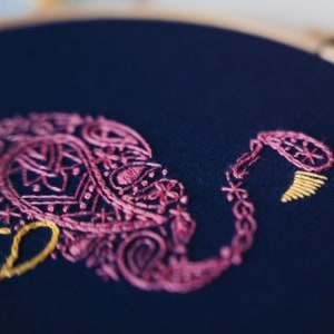 Flamingo Embroidery Kit, Craft Kit for Beginners, Paisley Hoop Art, Modern Needlework Set, Animal Lovers Gift, DIY embroidery pattern image 2