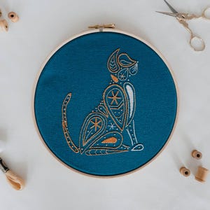 Beginner Cat Embroidery Kit for Beginner Craft Kit Gift for Friend Beginner Embroidery Kit Gift DIY Creative Gift Mindful Craft Set