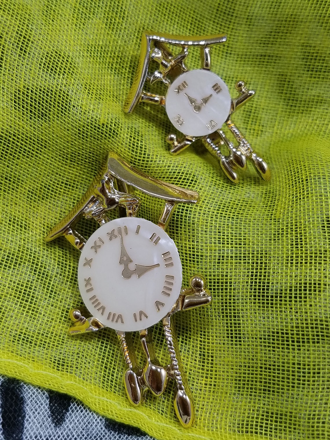 Adorable Set of Cuckoo Clock Petite Brooches/Pins Etsy