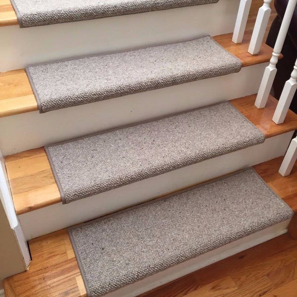 Alfa Stone Tapis d'escalier rembourré 100 % laine True Bullnose®, fait à la main, housse de marche confortable, sécurité pour chien, chat, animal de compagnie (vendu à l'unité)