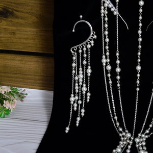 Ear cuff with long pearls vine Bridals pearl ear cuff Bridal pearl ear clip Long wedding earring on one ear