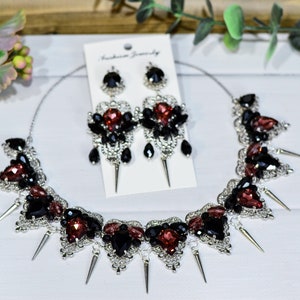 Gothic wedding crown with thorns Witches black crown in the Gothic style, black crown, Gothic tiara, Black and red tiara, Halloween crown image 10