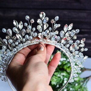 Luxurious wedding tiara made of rhinestones and crystal beads, child crystal tiara, rhinestones bridal tiara, wedding rhinestones crown. image 4