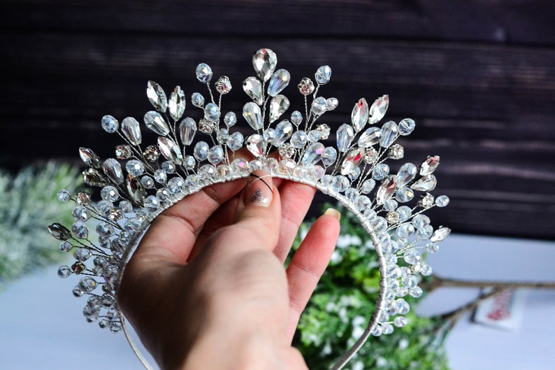 Luxurious wedding tiara made of rhinestones and crystal beads, child crystal tiara, rhinestones bridal tiara, wedding rhinestones crown. image 4