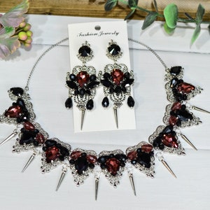 Gothic wedding necklace and earrings with spikes Gothic wedding necklace and earrings Gothic thorn earrings Black wedding necklace