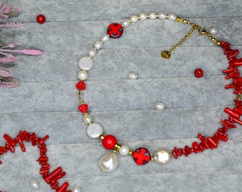 Stylish red necklace with natural pearls and corals, choker necklace, red choker, pearl choker, luxury jewelry made of natural pearls