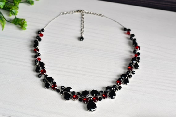 red jewelry with black dress Red and Black beads and flower necklace, Red and Black costume jewelery, bespoke and customizable jewelry
