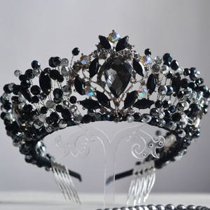Black gothic wedding crown Bridal  black crown Wedding black tiara Gothic wedding jewelry Gothic wedding headpriece