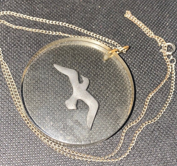 Jonathan livingston hotsell seagull necklace