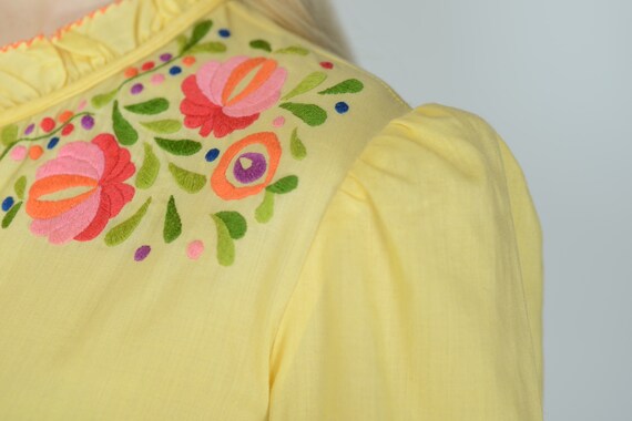 1970s Hungarian embroidered smock top, ethnic blo… - image 7
