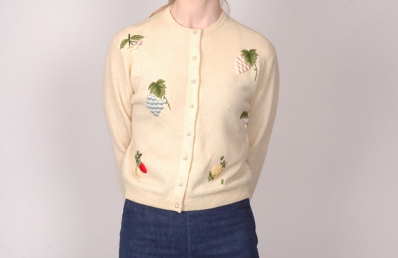 1950s embroidered wool tropical fruit appliqué nov