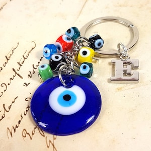 Personalisierter EVIL EYE KEYCHAIN mit Initiale, großem blauem Glas, türkisch griechischem mati, Buchstabenmonogramm Geschenk, türkisch Nazar Good Luck