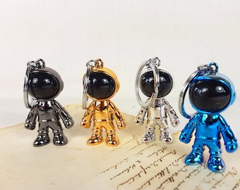 Large 3D Astronaut Keyhain, Personalised keyring with Initial, letter monogram, Spaceman Gift Present Apollo Moon Earth Astronomy Galaxy