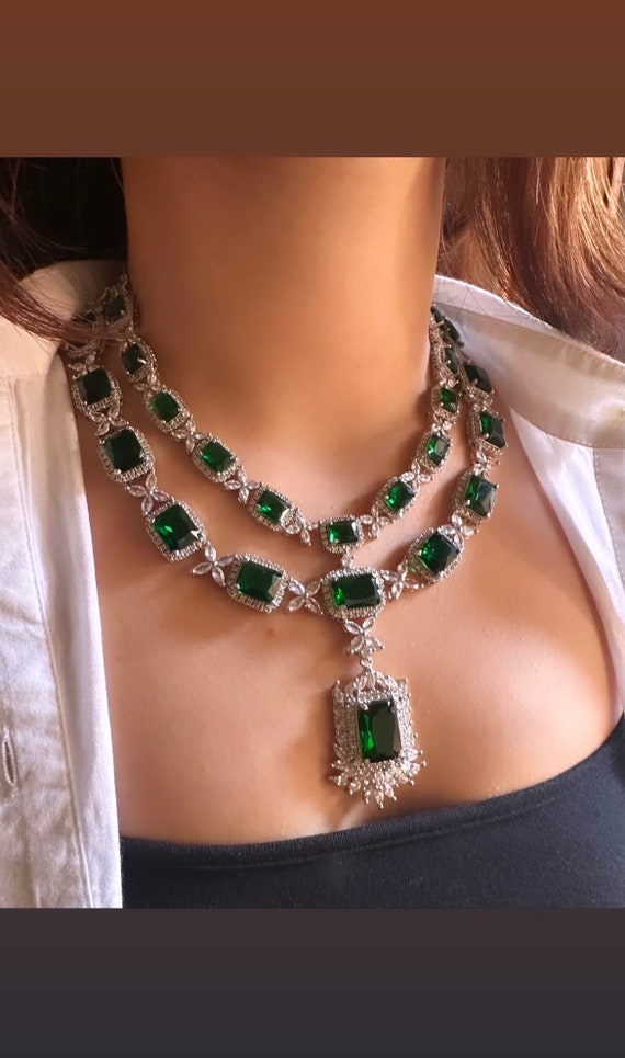 Dark Green Pearl Punjabi Necklace Set for Bride | FashionCrab.com | Necklace  set, Green pearls, Choker necklace set