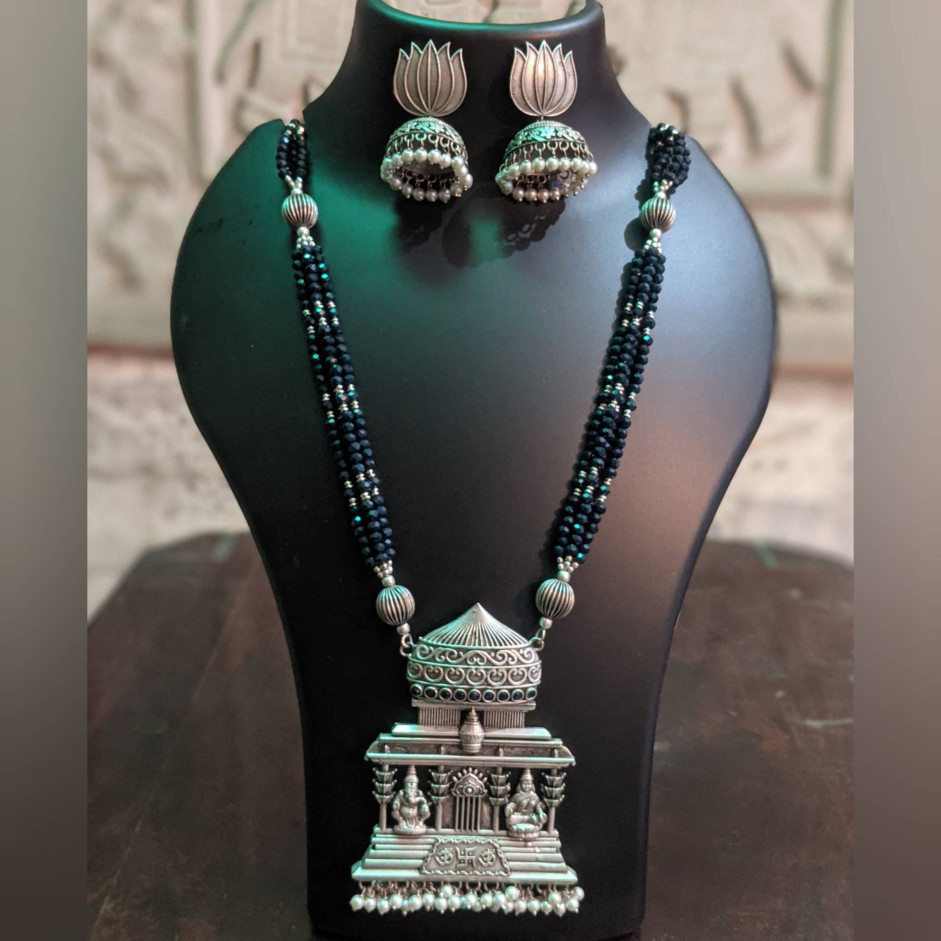 Collier et jhumkas De Lakshmi Ganesh bijouterie indienne Etsy