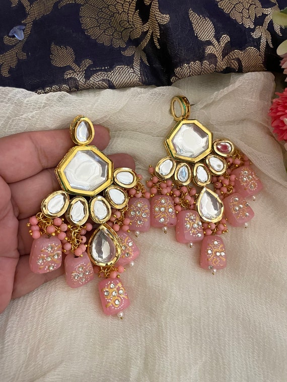 Pink Kundan Necklace Set With Earrings and Maang Tikka Statement