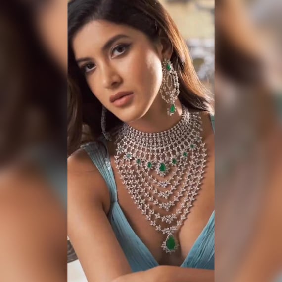 Diamond look necklace online