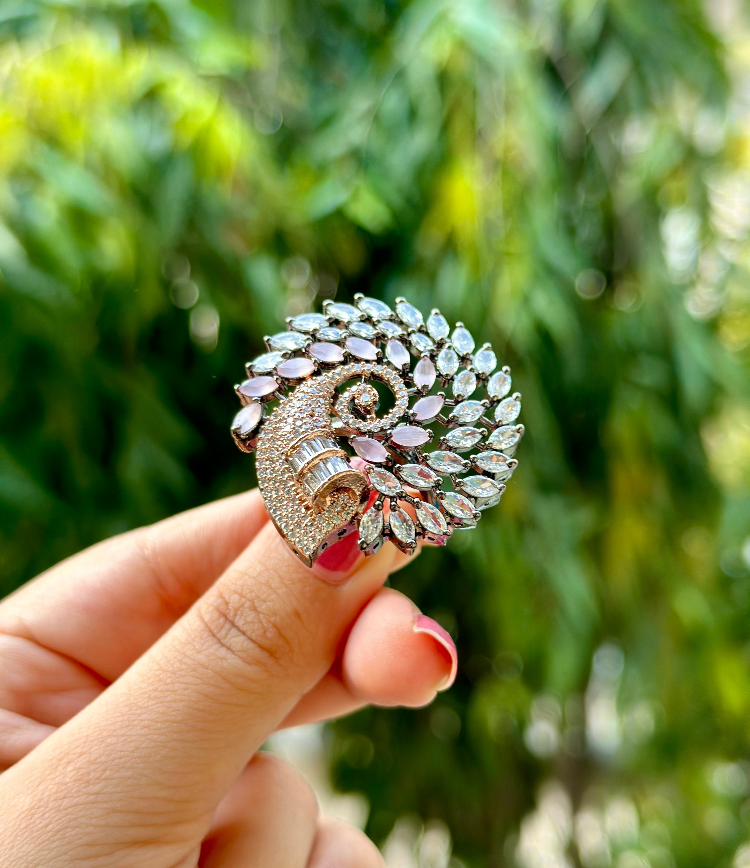 Peacock ring deals