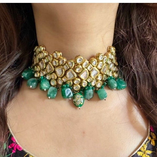 Kundan choker, green tumbles, handmade, Wedding jewellery,indian jewellery, pakistani, kundan jewellery, bridal choker, maangtika,rama green
