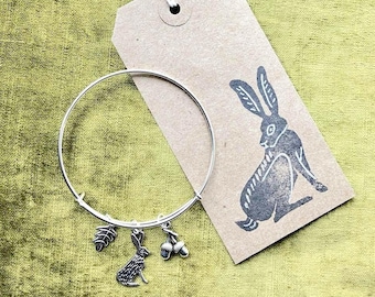 Hare, Acorn and Oak Leaf Expanding Charm Bracelet Silver Bangle with Hand Made Lino Cut Tag - British Woodland & Wildlife - Hare Lover Gift