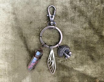 Goblincore Keyring Keychain Bag Charm, Moss Unakite, Insect Wing and Mushroom Bronze Swampcore Aesthetic Charm Clip Fob, Fairy Goblin Gift