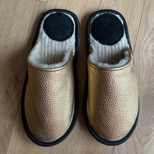 Pantoufles en or, pantoufles pour hommes, pantoufles en cuir, pantoufles en laine mérinos, pantoufles chaudes, pantoufles fermées, pantoufles pour la maison, chaussures de maison pour hommes