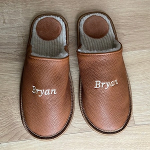Personalized slippers, customised slippers for men, Fathers Day Gift, brown home shoes, embroidered slides