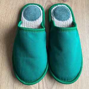Green cotton slippers with merino wool for men