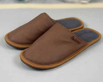 Pantuflas de casa para hombre de piel auténtica marrón