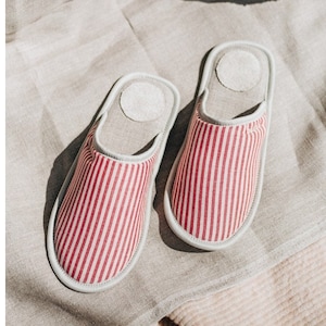 Light linen slippers for women with red stripes