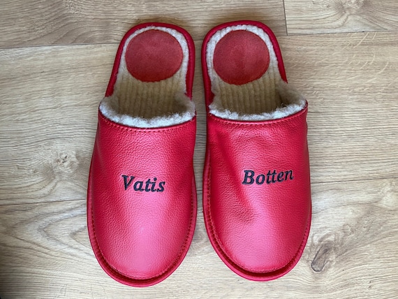 Personalized Red Leather Slippers Customized Slippers for Men Red Home Shoes Embroidered Name Father s Day Gift Etsy UK