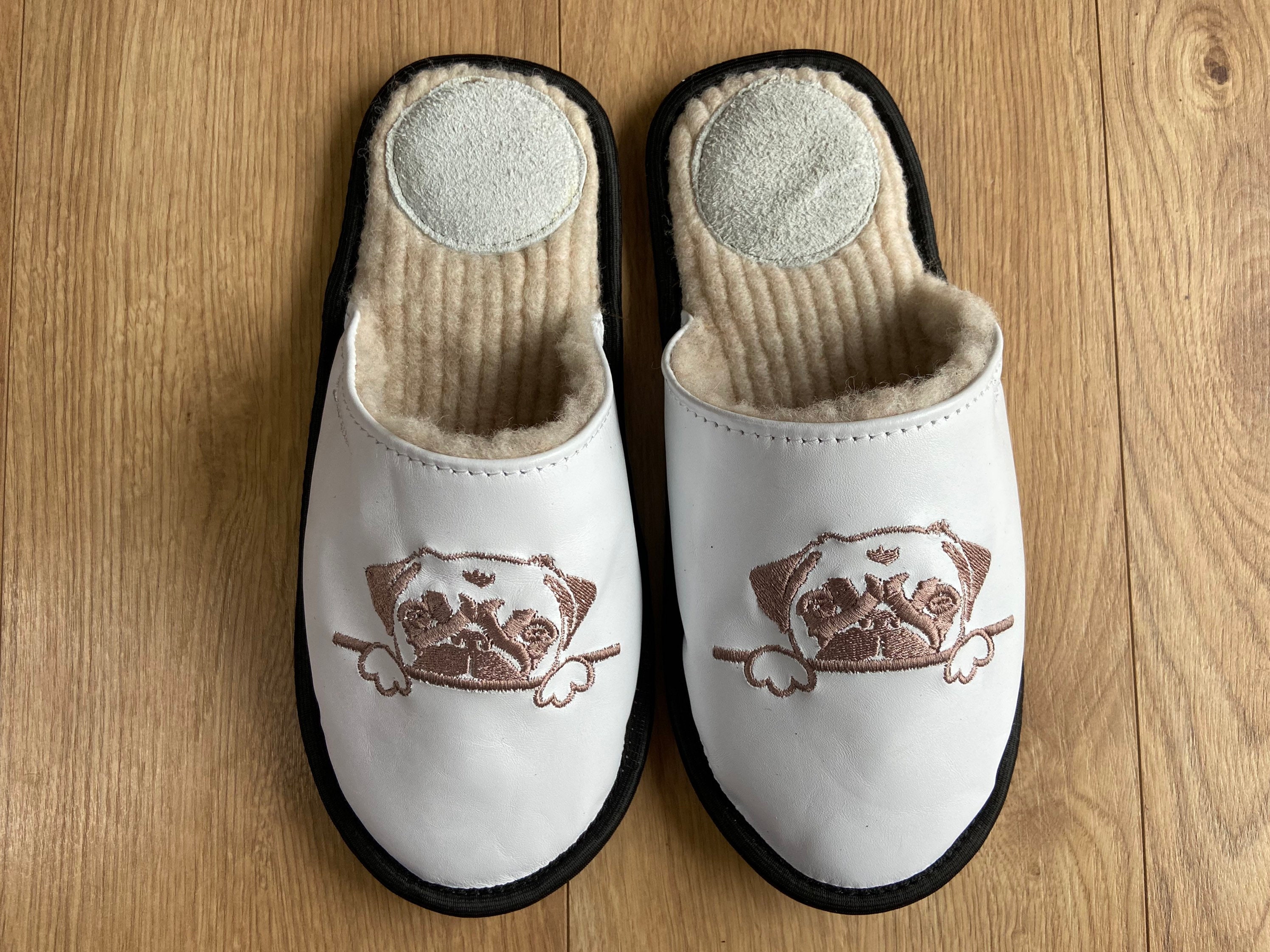 Black pug slippers online