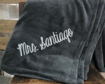 Personalized Blanket – Custom Monogram Throw | Cozy Custom Blanket | Christmas Gift, Gift for Him, Gift for Her, Personalized Throw Blanket
