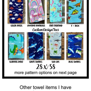 Pode incluir: Toalhas de praia de algod&atilde;o para crian&ccedil;as, com v&aacute;rios desenhos: dinossauros, arco-&iacute;ris, sereias e tubar&otilde;es. Cada toalha mede 71 x 147 cm. Mais padr&otilde;es dispon&iacute;veis. O texto "Kids Cotton Beach Towels" est&aacute; no topo.
