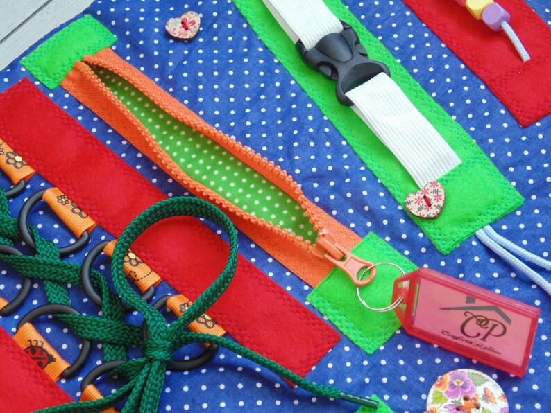 Fidget blanket for toddler Quiet travel toy Activity blanket Sensory blanket Busy blanket for 1 year old Dementia activity Autism therapy