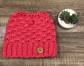 Pink Hat, Messy Bun Hat, Ladies Winter Hat, Women's Winter Hat, Crochet Bun Hat, Ponytail Hat, Messy Bun Beanie, Ponytail Toque