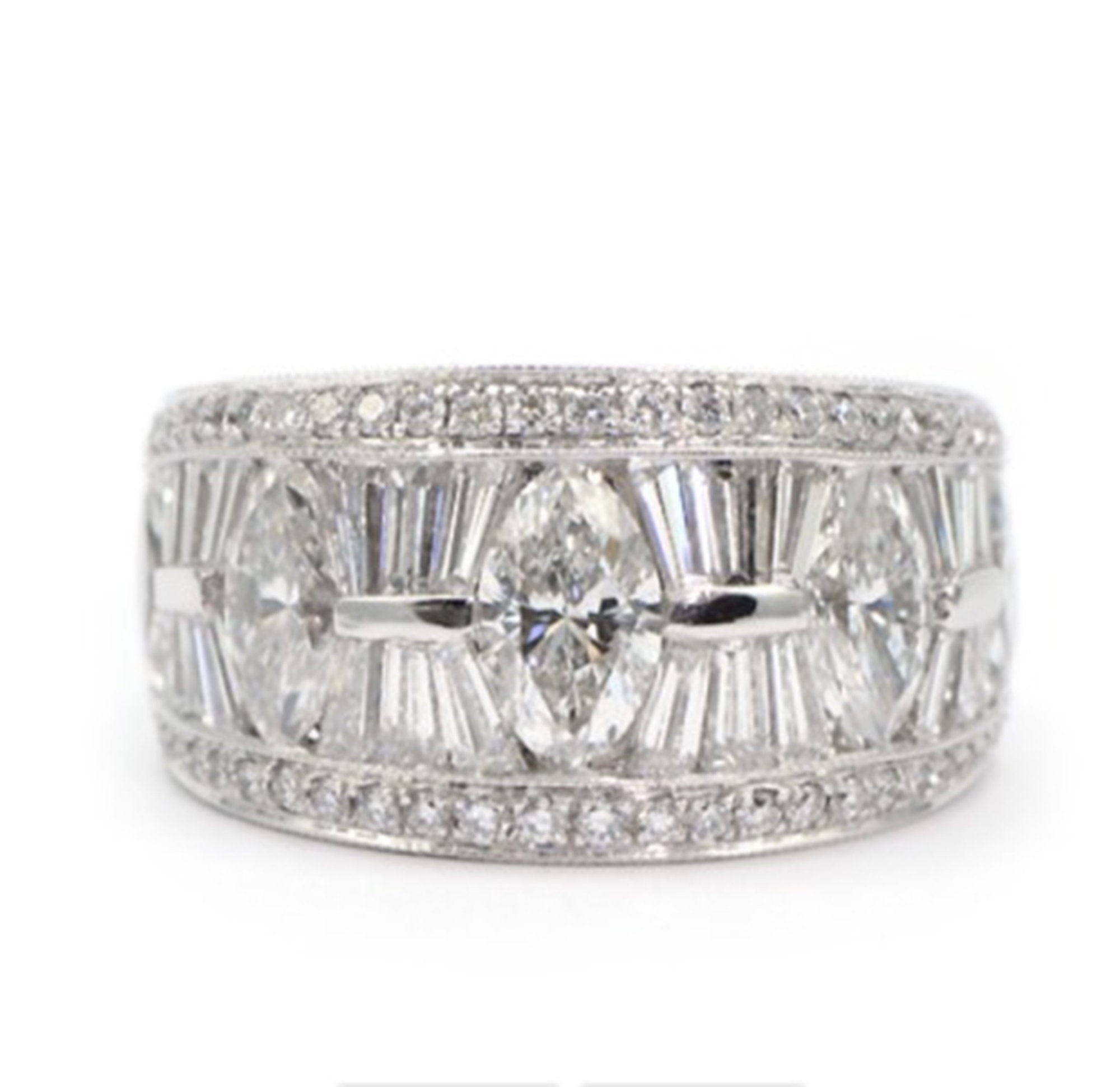 Marquise With Round Cut Diamond Ring / Wedding Band For