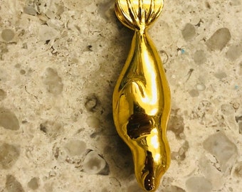 Courage Seal Pendant