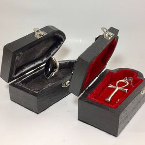 Caja de lápida de madera con forro de terciopelo opciones | Etsy