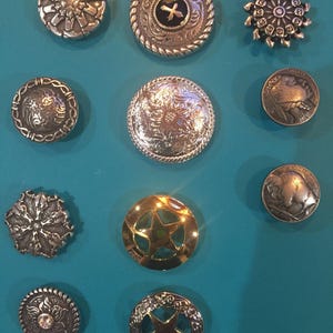 If you would like a concho added for detail, please pick from these options.