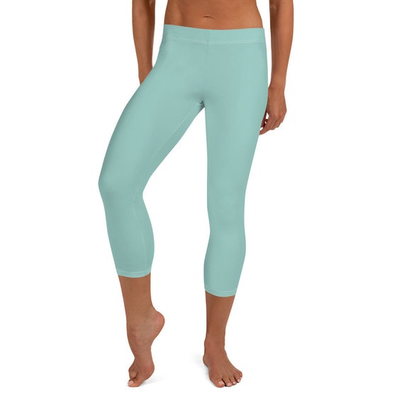Women's Capri Leggings Light Blue 