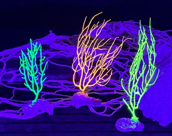 Glow in the Dark Resin Coral - Luminous Fish Tank Ornament - Ultraviolet Aquarium Terrarium Decor