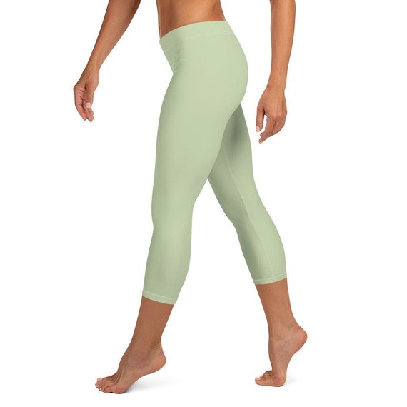 Women's Silver Capri Leggings Mid Rise 