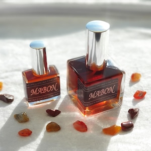 MABON natural perfume - spicy earthy autumnal flowers
